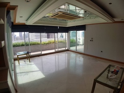 ٻҾ Luxury Penthouse 391 Sqm (Duplex), Condo Century Height Sukhumvit23 near BTS Asoke Special Price