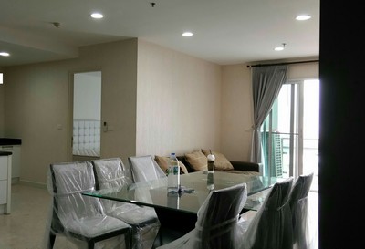 ٻҾ Sell Condo close to Ekkamai BTS Nusasiri Grand 180 sqm 10th Floor, New Room with special price